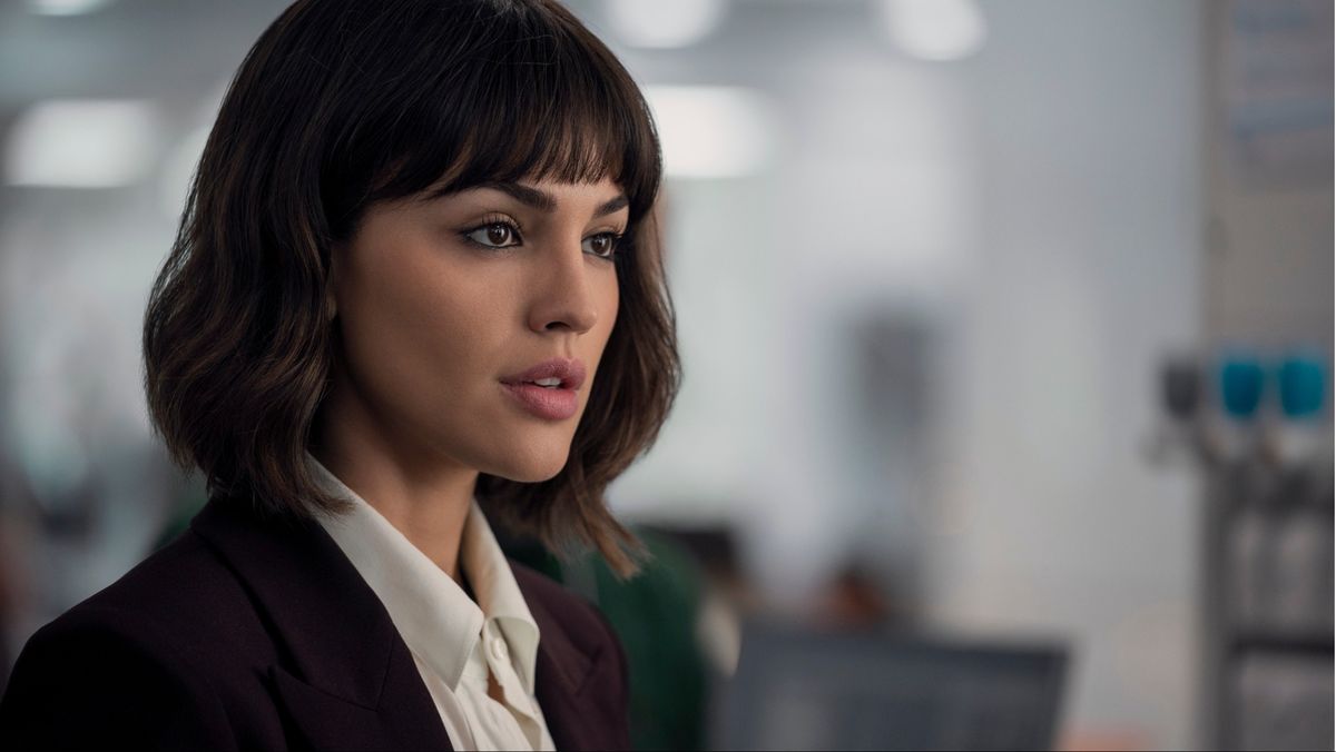 Eiza González in 3 Body Problem