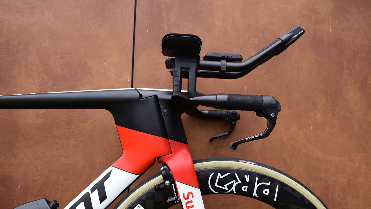A look at the front end of the Giant Trinity