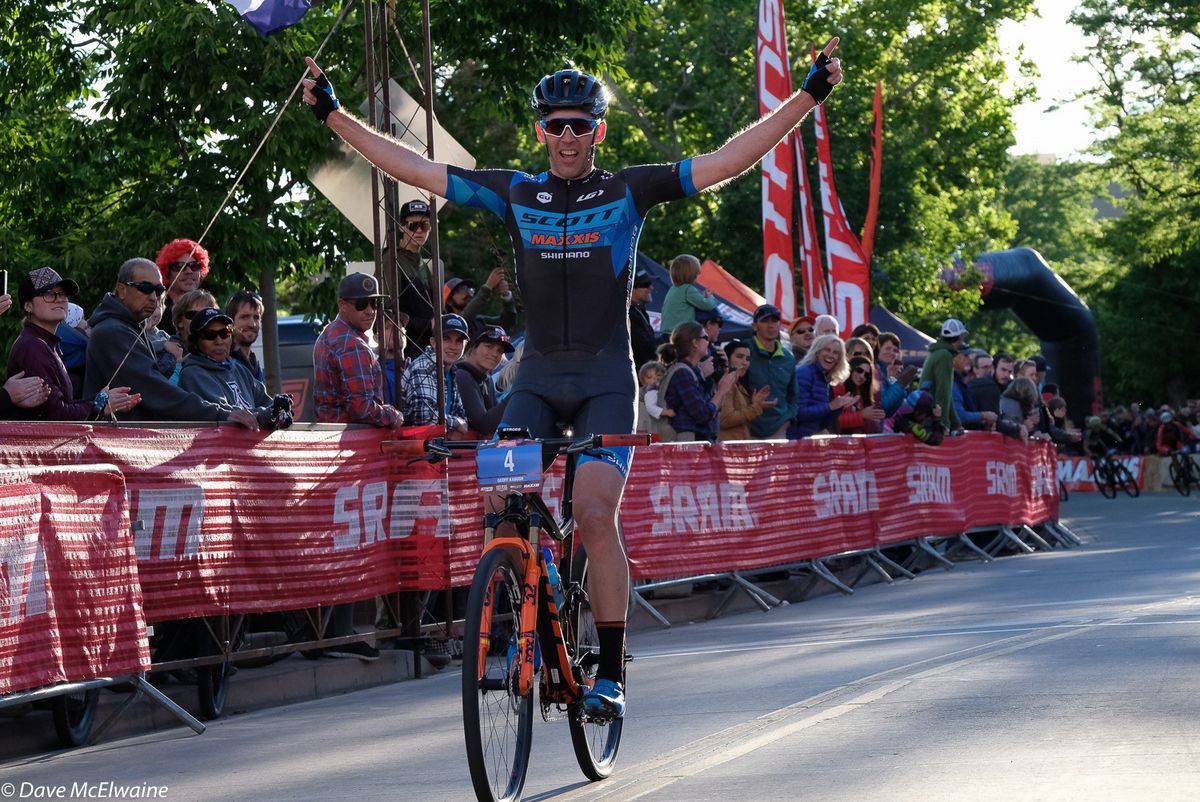 Geoff Kabush (Scott-Maxxis) taking the win in Grand Junction