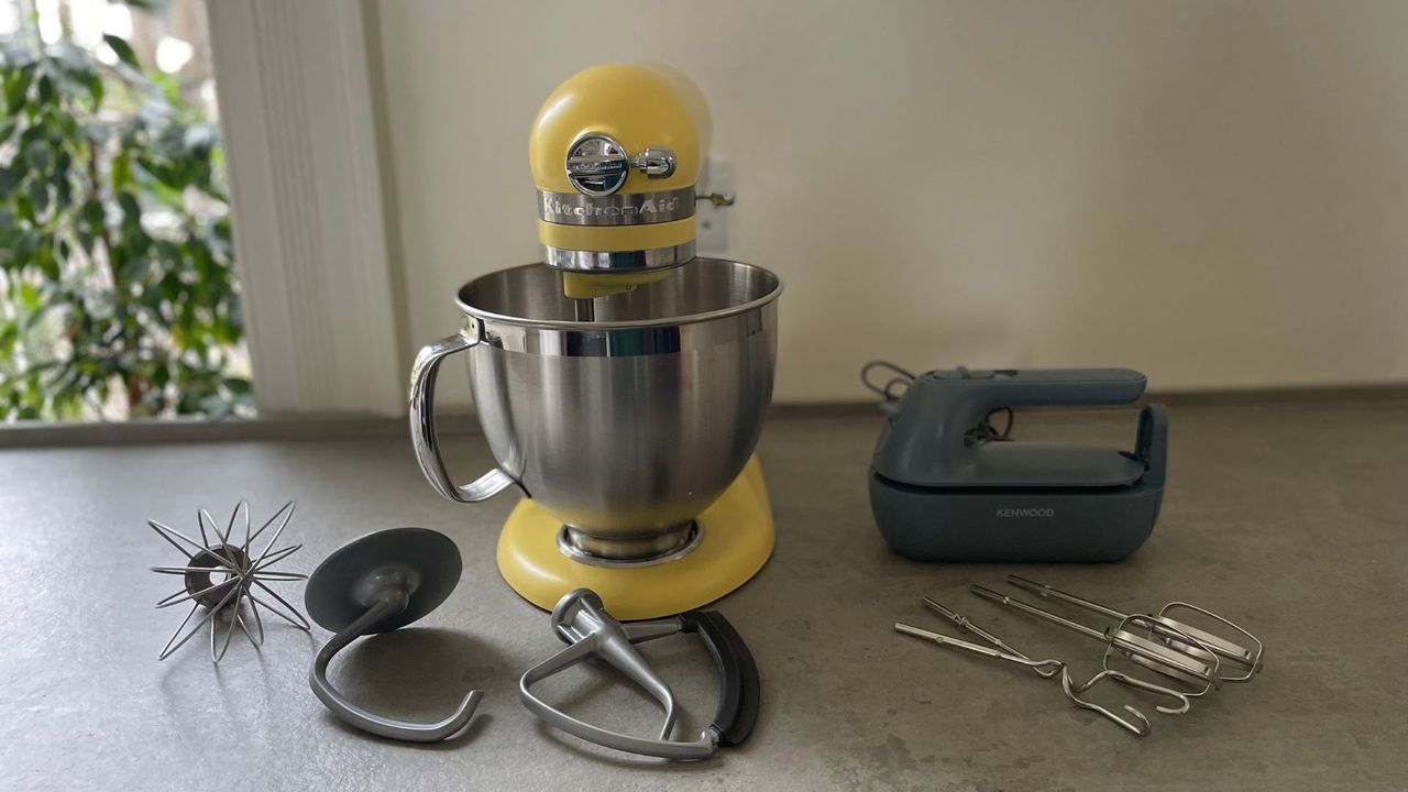 Hand mixer vs stand mixer on the counter