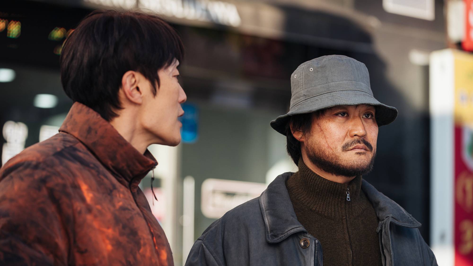 Lee Hee-Jun as Park Jae-Yeong and Kim Sung-Kyun as Gil-Ryong in 