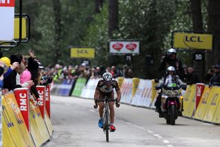 Jean-Christophe Peraud wins Stage 3 of the 2015 Criterium International