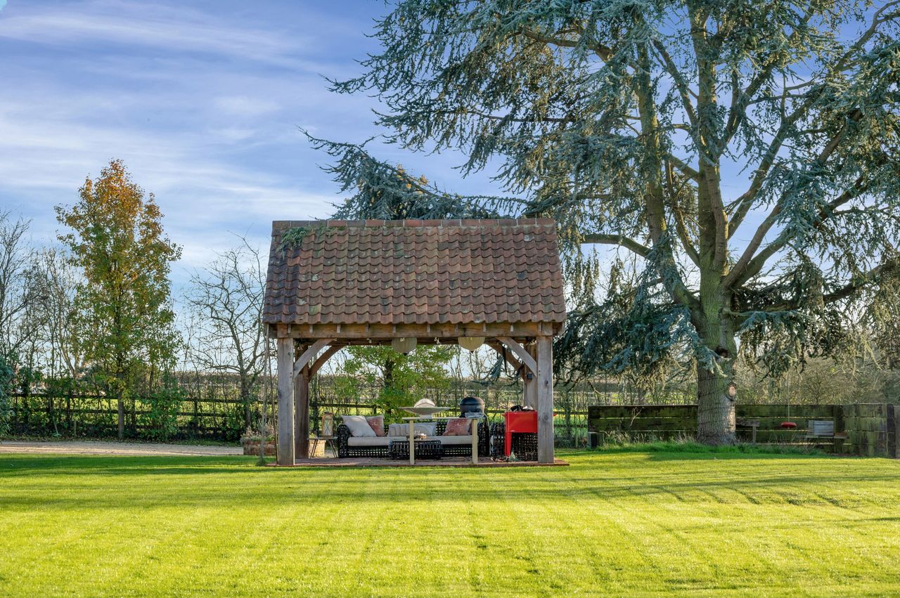 Images of Glebe Farm, Nottinghamshire