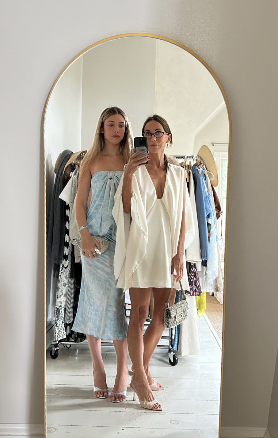 mirror selfies of Larissa Mills and her daughter Ella Potter