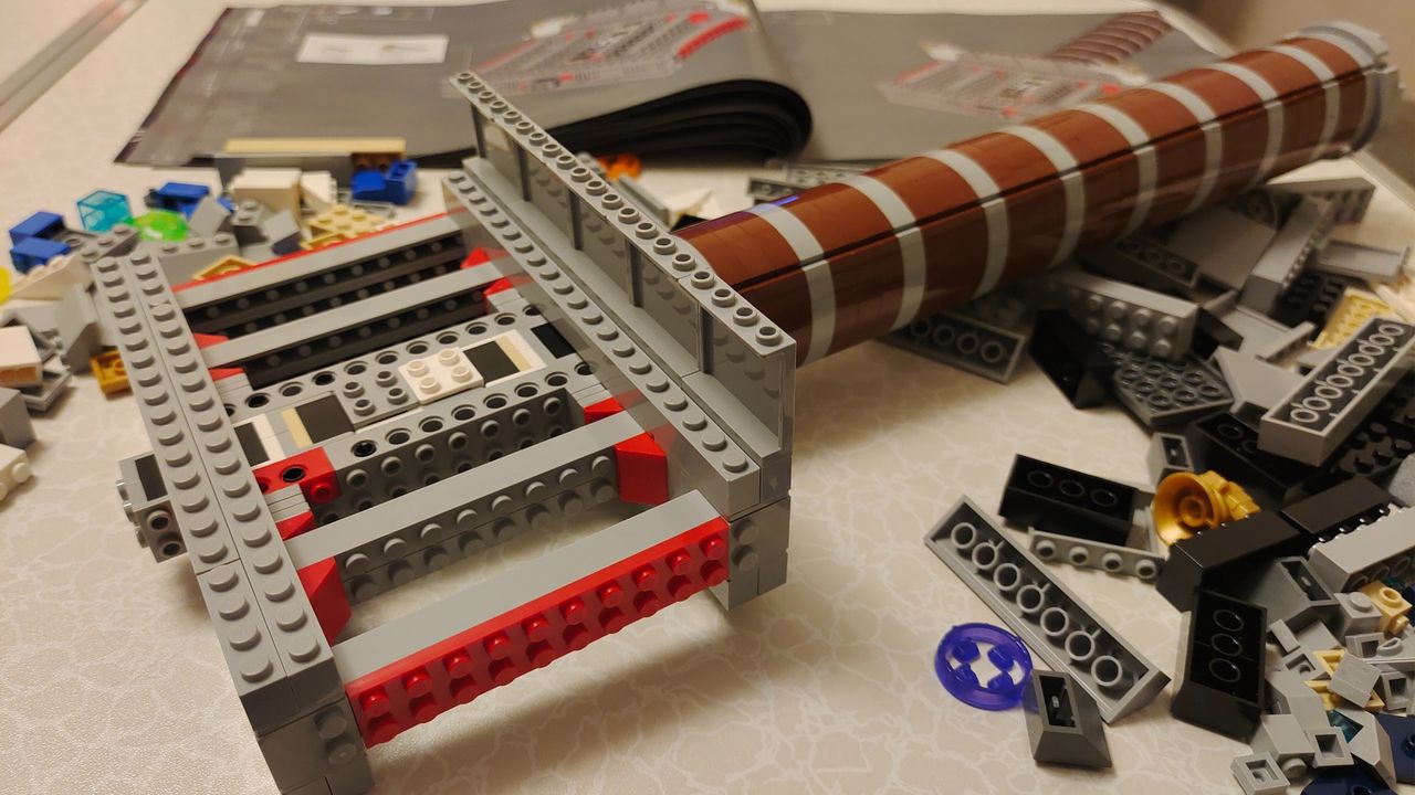 Lego Marvel Thor&rsquo;s Hammer 76209_Build in progress 4