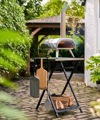 Ooni folding pizza oven stand