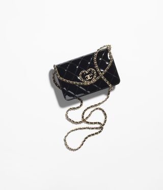 Chanel, Classic Wallet on Chain