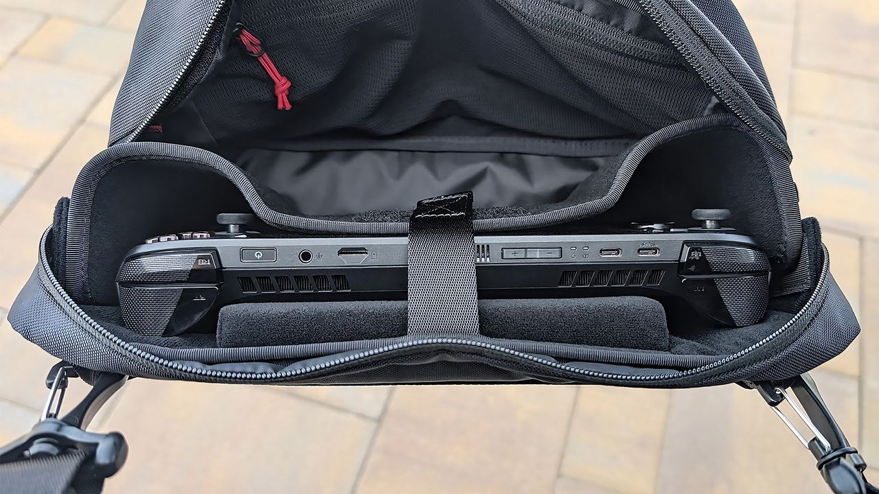The Xbox Ally X inside the Tomtoc Arccos G-47 bag.