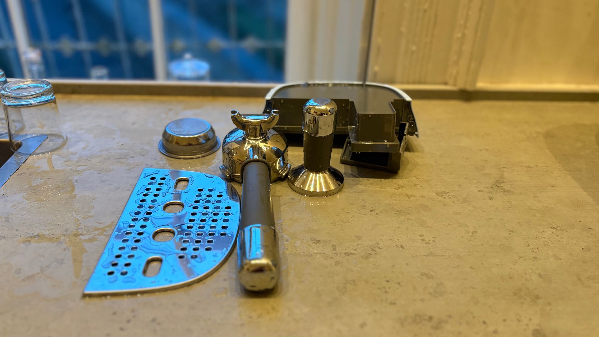 Testing the Smeg Espresso and Cold Brew Coffee Machine