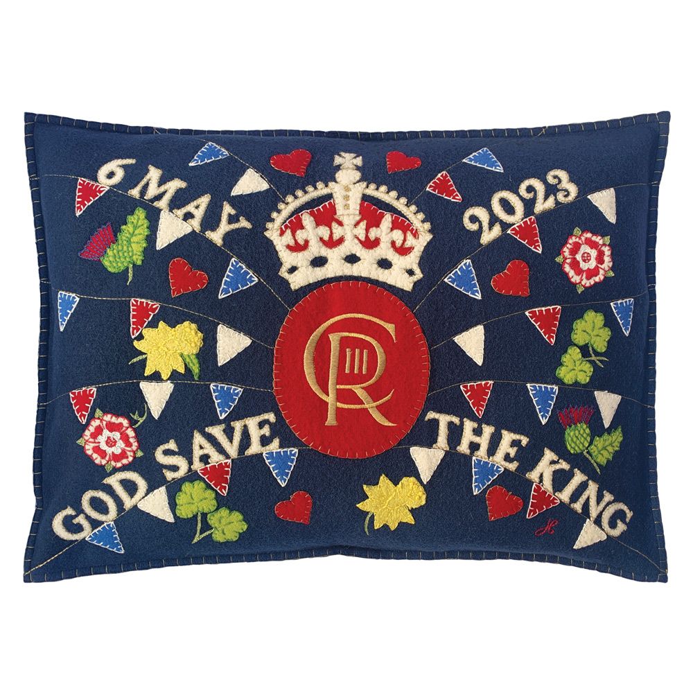 Coronation decoration cushion