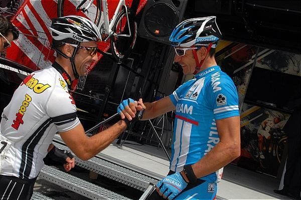 Erik Zabel (Team Milram) with Vicente Reynes (High Road) (r-l)