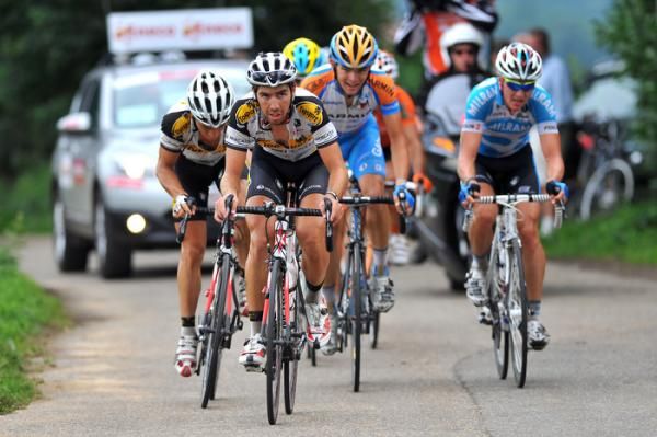 Thomas De Gendt (Topsport Vlaanderen), Jack Bobridge (Garmin-Transitions) and Dominique Nerz (Milram) among the leaders