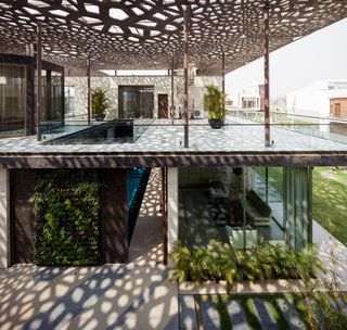 House Under Shadows by ZED Lab