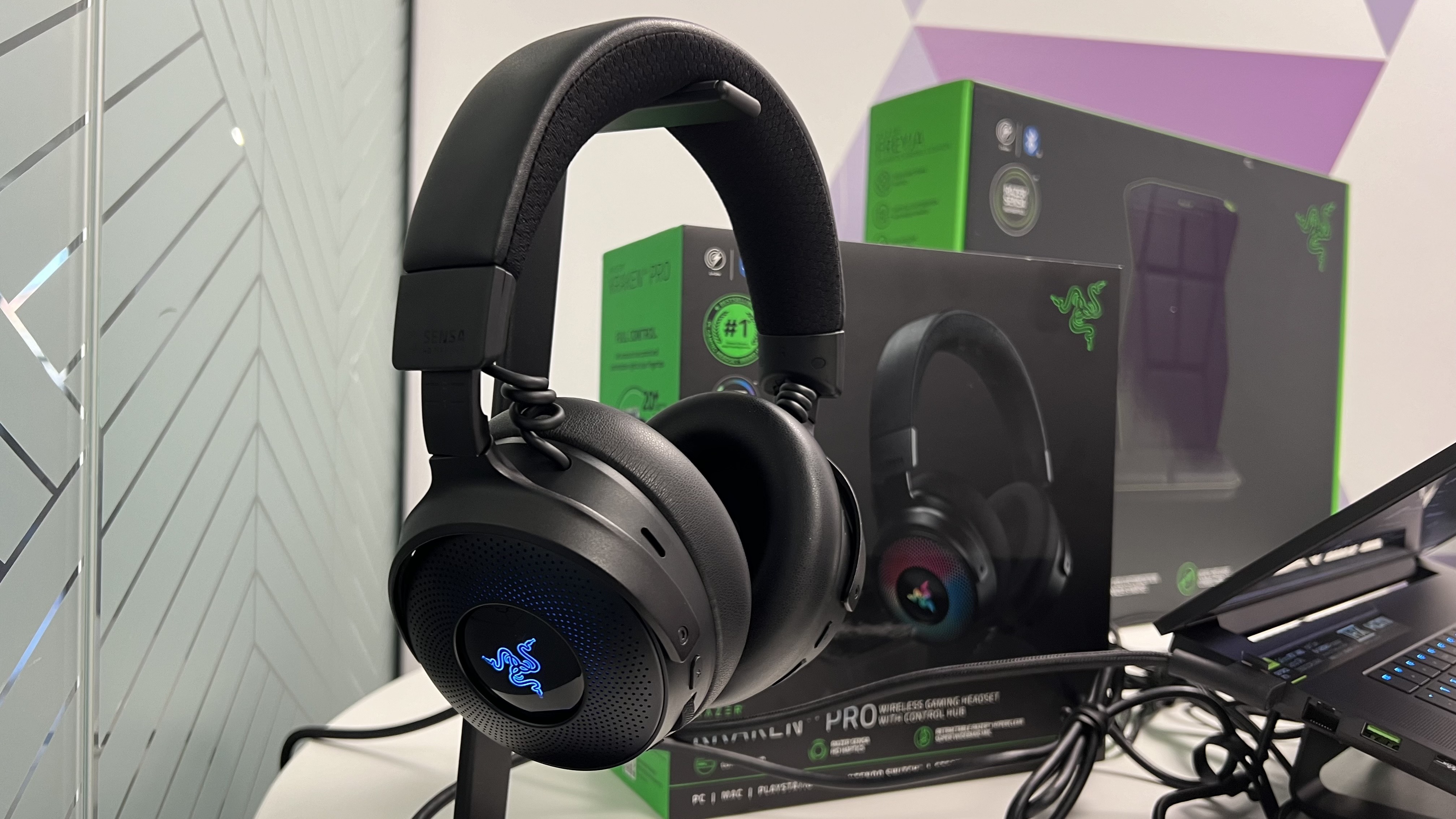 Headset Gaming Razer Kraken V4 Pro