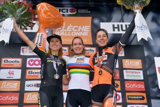 Anna van der Breggen wins a record five in a row at Fleche Wallonne Feminine