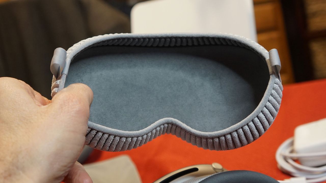 Apple Vision Pro Review