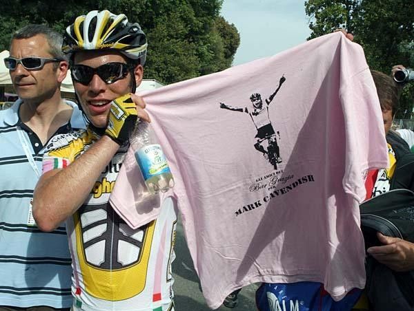 Mark Cavendish (Team Columbia-Highroad) has his own sort of pink shirt.