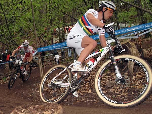 World Champion Nino Schurter leads the race.