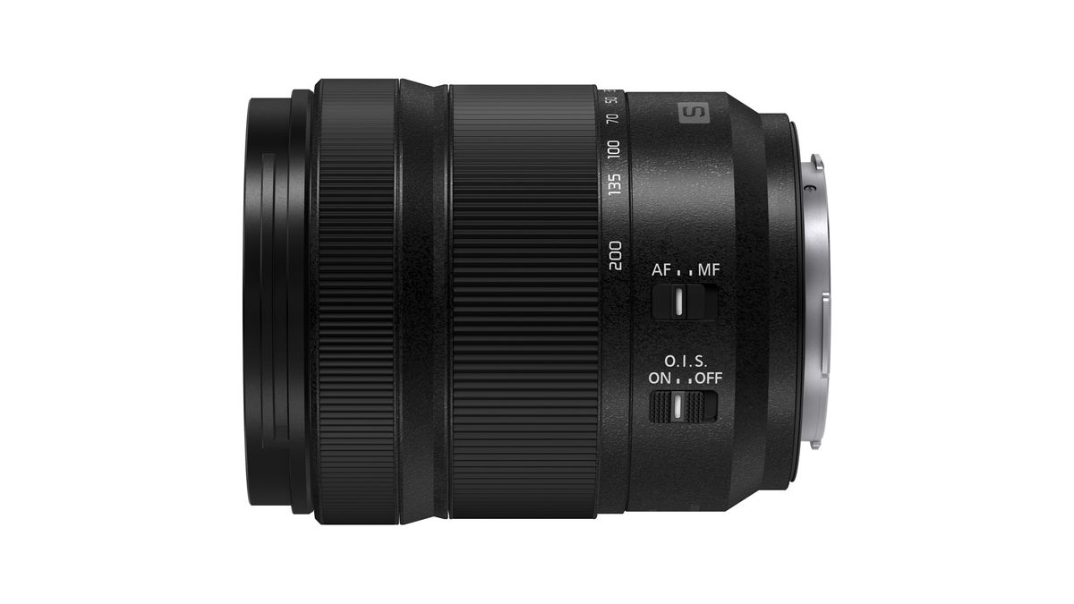 Panasonic LUMIX S 28-200mm F4-7.1 MACRO lens on a white background