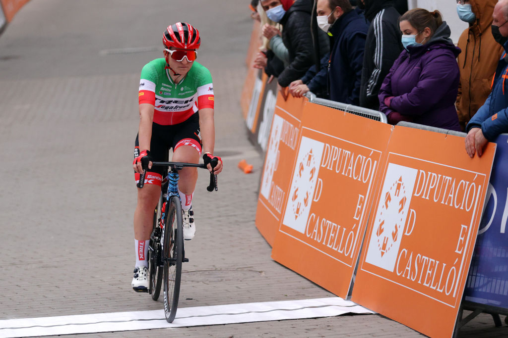 VISTABELLA DEL MAESTRAT SPAIN FEBRUARY 19 Elisa Longo Borghini of Italy and Team Trek Segafredo reacts after cross the finishing line during the 6th Setmana Ciclista Valenciana Vuelta Comunidad Valenciana Feminas 2022 Stage 3 a 135km from VilaReal to Vistabella del Maestrat 1245m VoltaCVFemines22 on February 19 2022 in Vistabella del Maestrat Spain Photo by Gonzalo Arroyo MorenoGetty Images