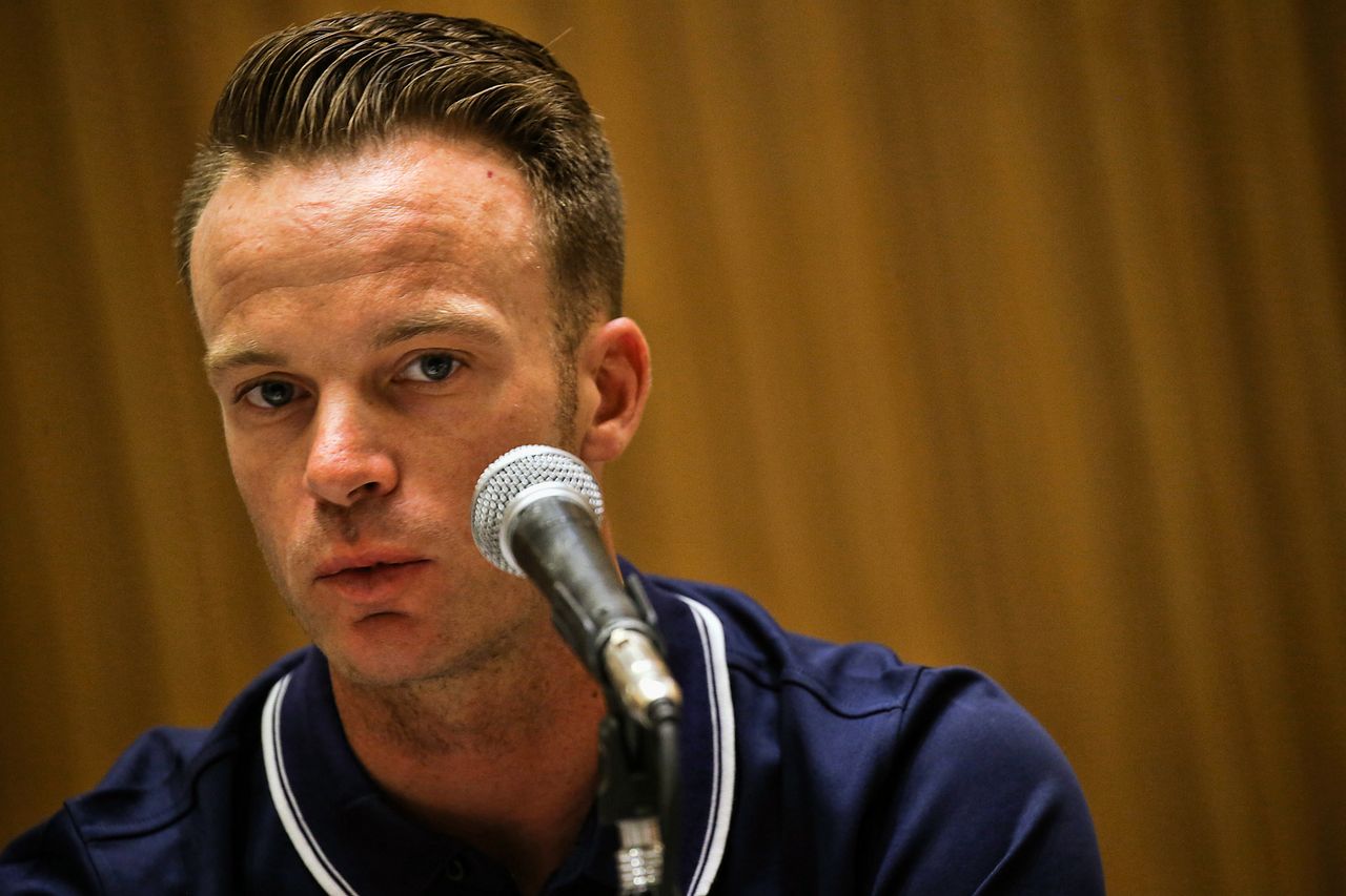 Iljo Keisse speaks to the press in San Juan