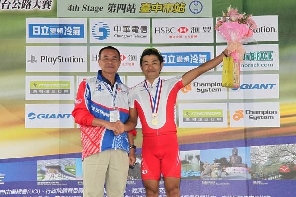 Takashi Miyazawa after winning stage 4.