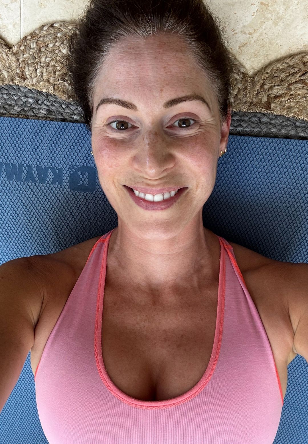 Health writer Anna Bartter trying the 5-5-5-30 morning routine
