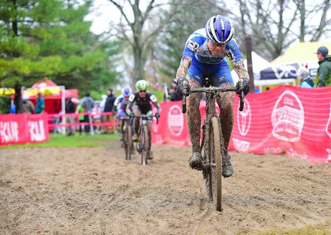 Georgia Gould (Luna Pro Team) did everything in her power to drop Kaitie Antonneau and Catharine Pendrel, but was not able to hold them off.