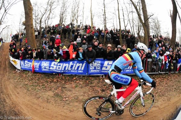 Kevin Pauwels (Belgium) chasing Albert