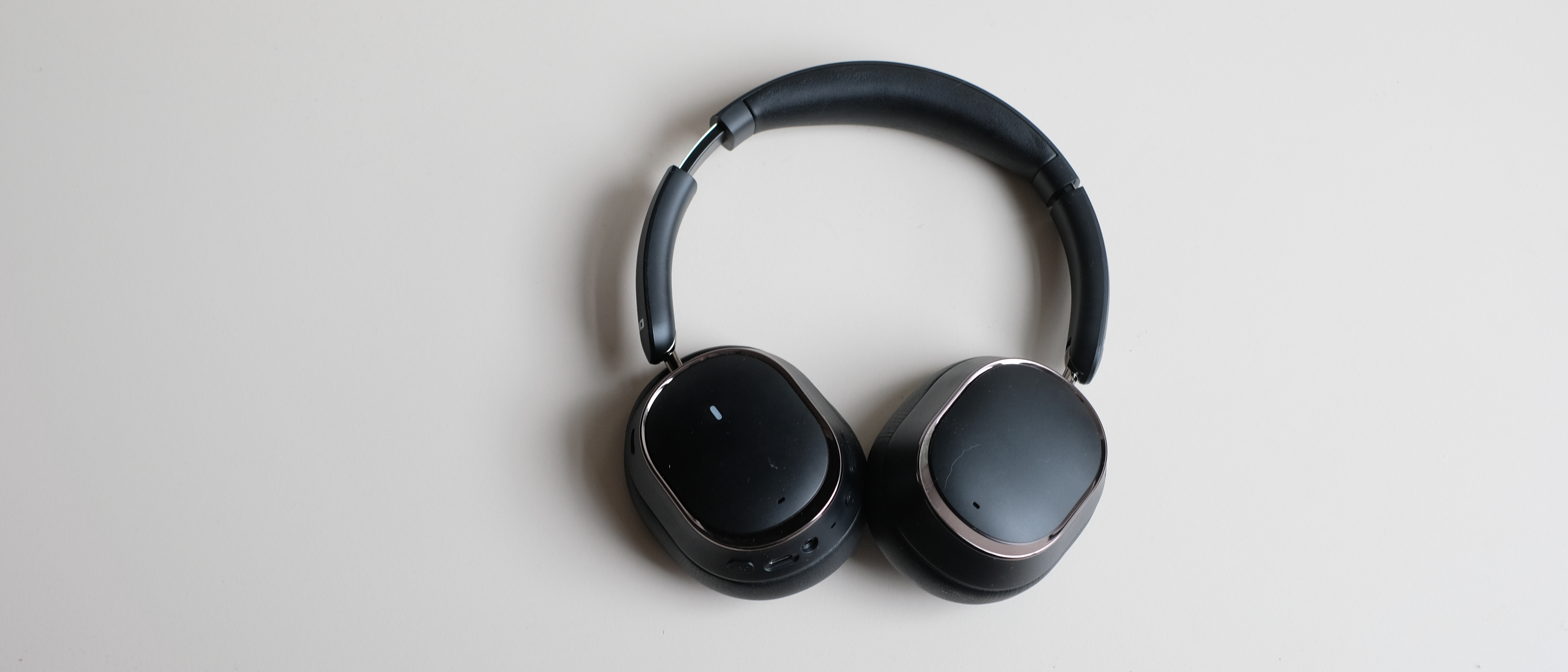 Photograph of FiiO EH13 headphones