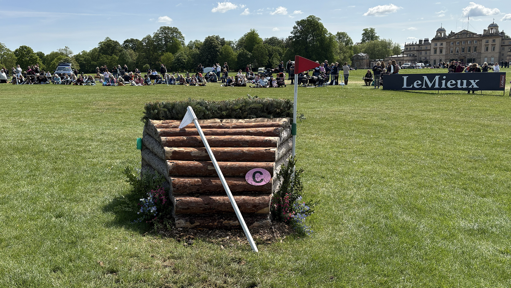 BE100 Badminton grassroots course 2026 fence 6c