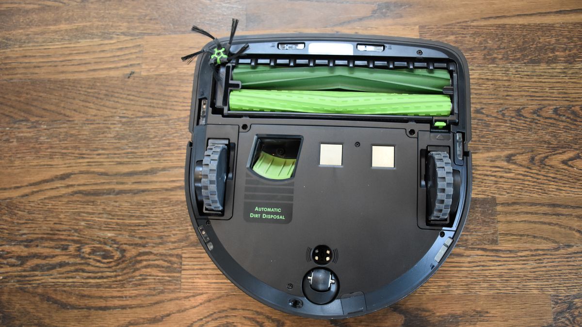 iRobot Roomba s9+ vs. iRobot Roomba i7+ Which should you buy? Tom's