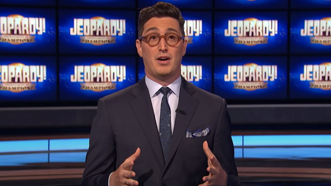 The Weird Way Jeopardy Sort Of Brought In A Second Co-Host To Help ...