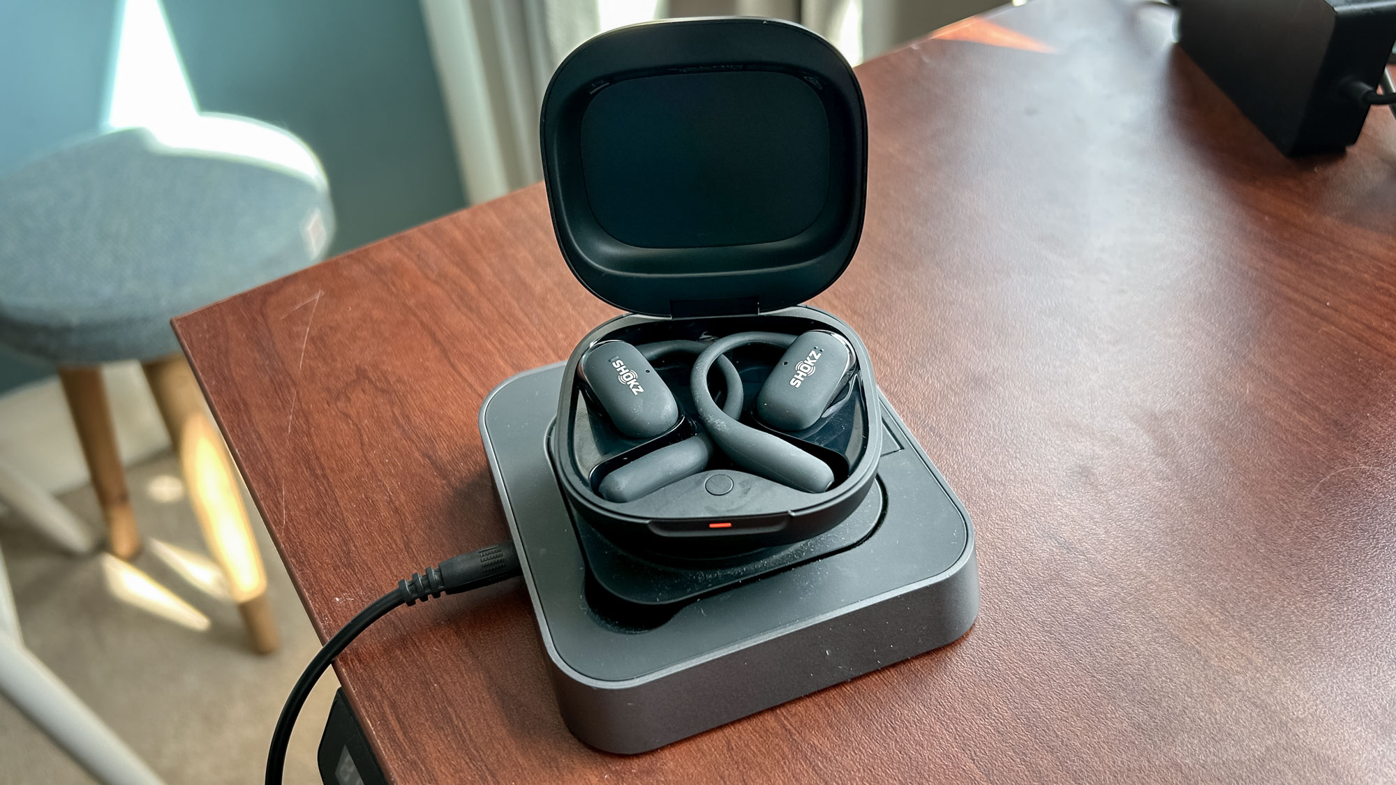 Shokz OpenFit 2+ wireless charging