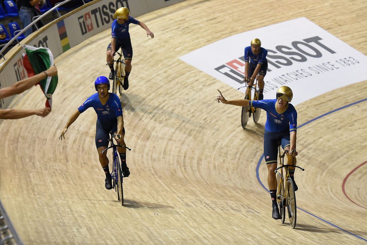 Filippo Ganna, Simone Consonni, Jonathan Milan and Liam Bertazzo win gold in the men&#039;s team pursuit