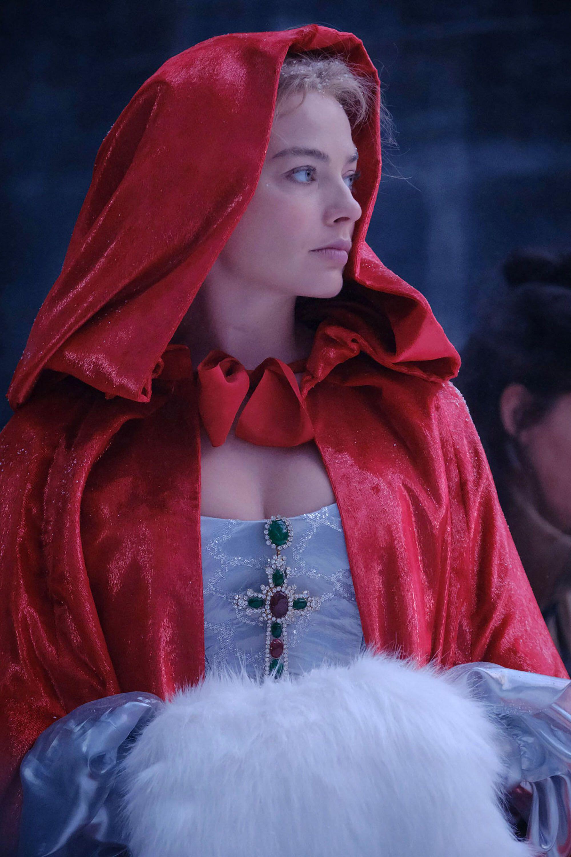 Margot Robbie as Catherine Earnshaw in Wuthering Heights