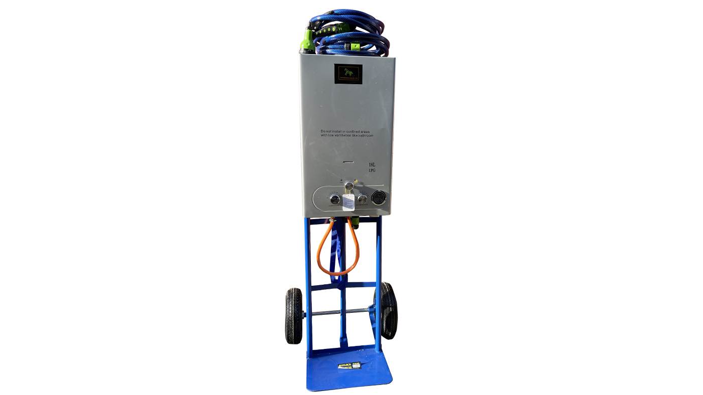 Affordable Equine AS16 portable horse shower
