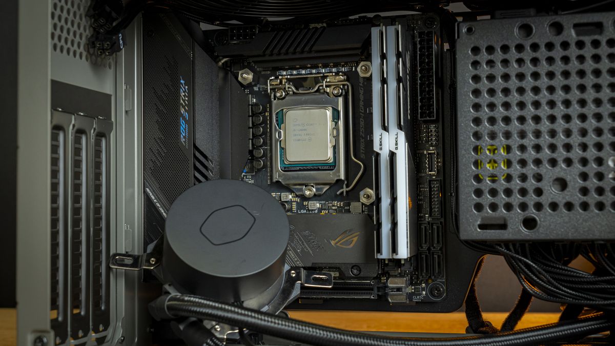 Cooler Master NR200P Max