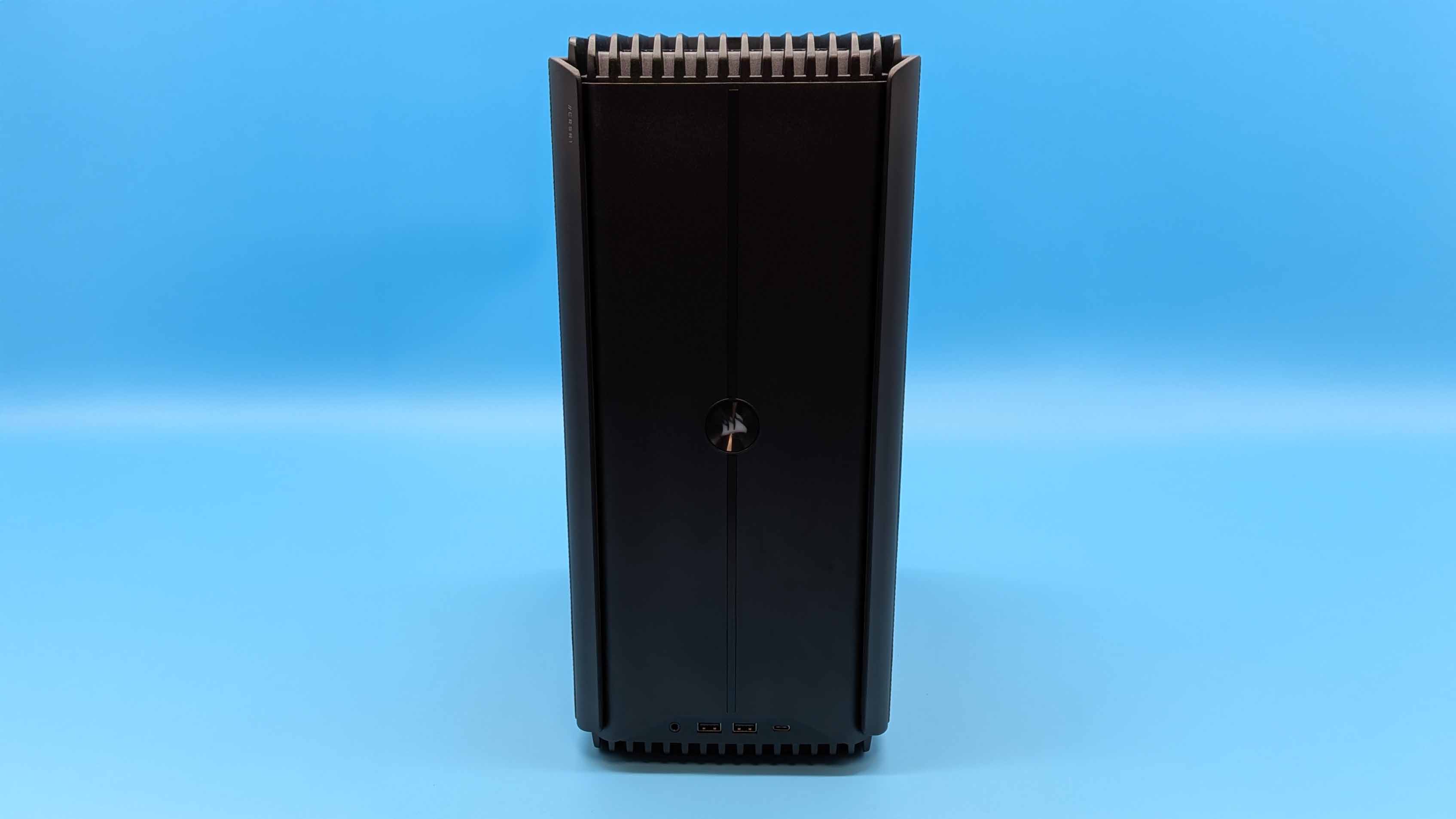 Corsair One i600 gaming PC