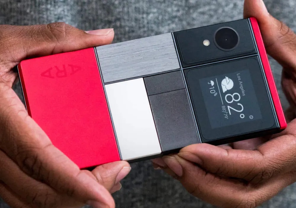 an image of the Google Project Ara concept phone