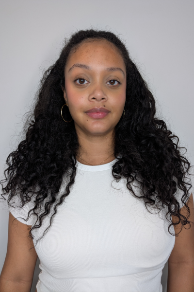 Photos of tester Shauna Beni-Haynes before and after using the SexyHair Big Dry Shampoo