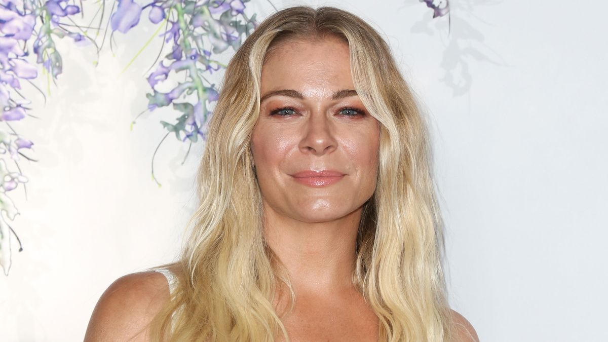 LeAnn Rimes’s living room shelving is not just for storage