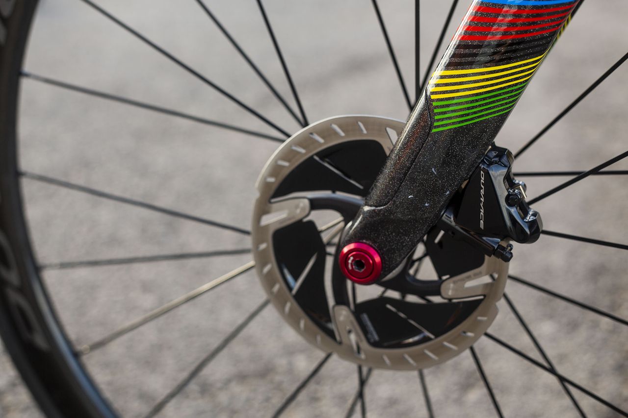 Annemiek van Vleuten's Scott Addict RC has disk brakes