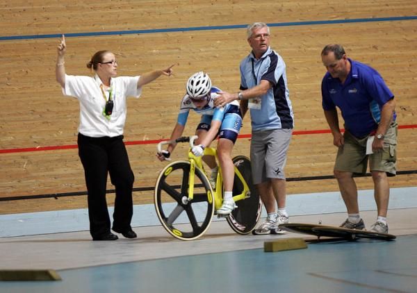 Megan Dunn (NSW) recovered from a crash to finish with a bronze medal