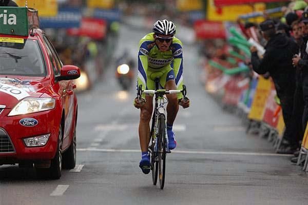 Roman Kreuziger (Liquigas) crosses the line.