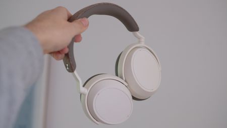 Photograph of Sennheiser Momentum 4 headphones