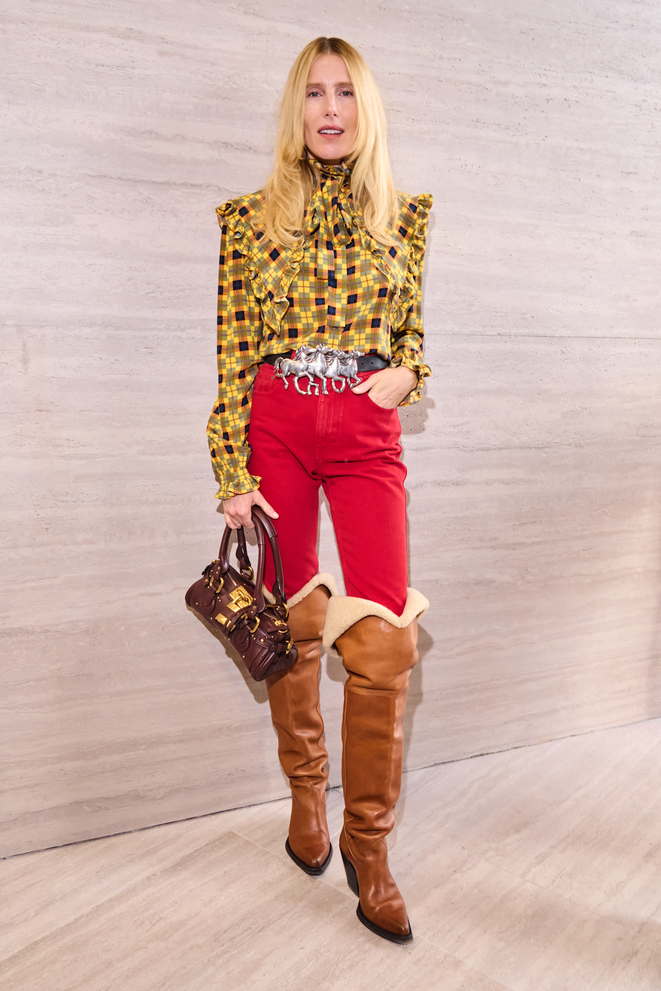 Dree Hemingway arrives at the Chlo&amp;eacute; spring/summer 2027 runway during Paris Fashion Week