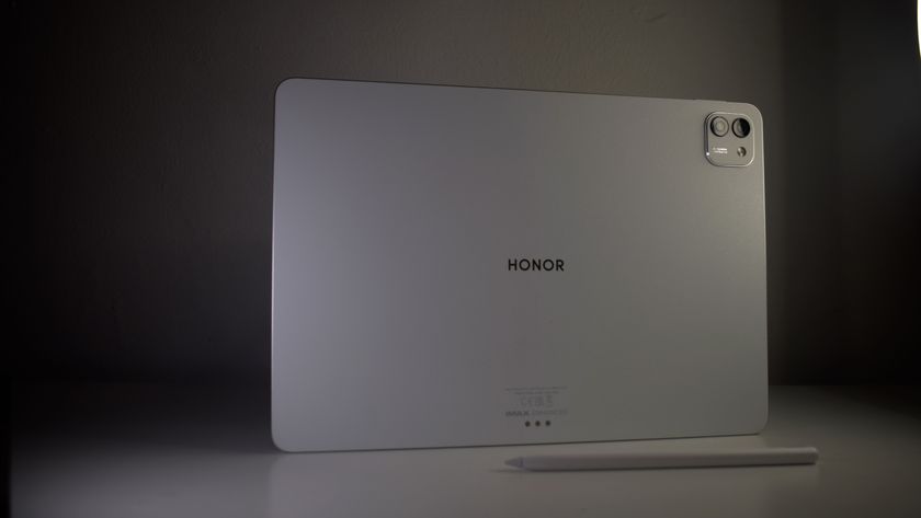 The Honor MagicPad 3 on a desk