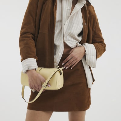 If You Ask Me, This Spring Handbag Colour Trend Is Chicer Than Burgundy, White and Black