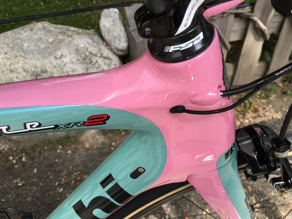 The head tube is all pink